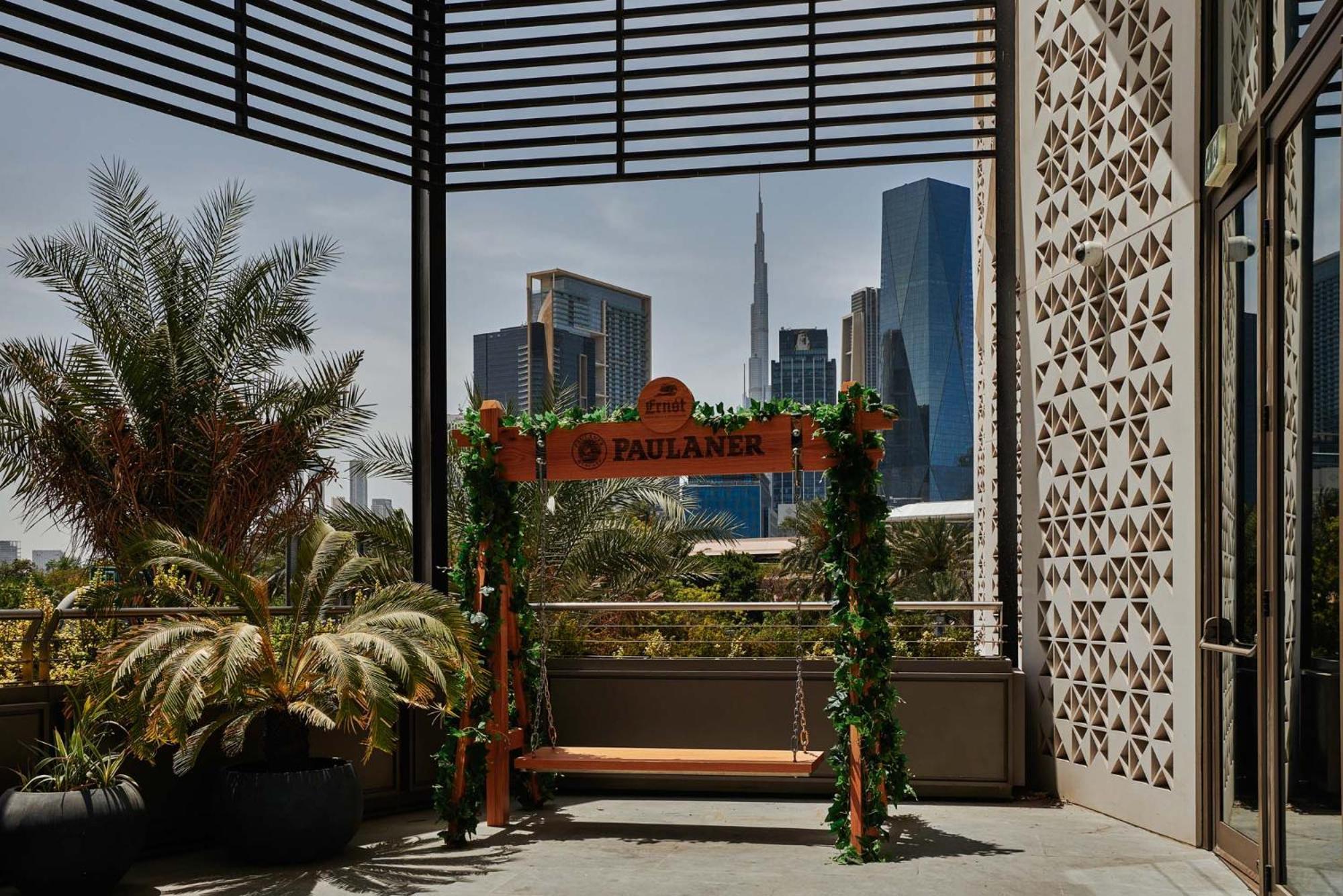 25Hours Hotel Dubai One Central المظهر الخارجي الصورة The swing at the top of the building