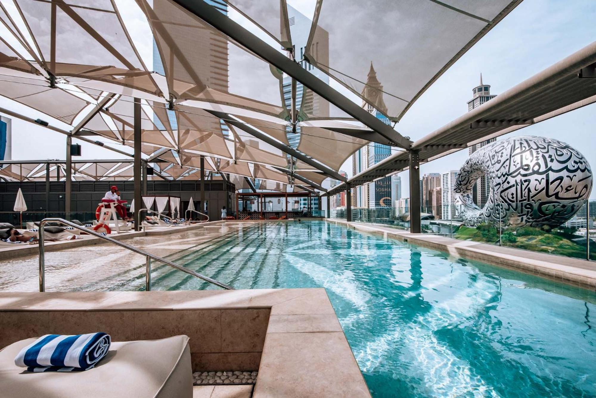 25Hours Hotel Dubai One Central المظهر الخارجي الصورة The pool at the 101 lounge